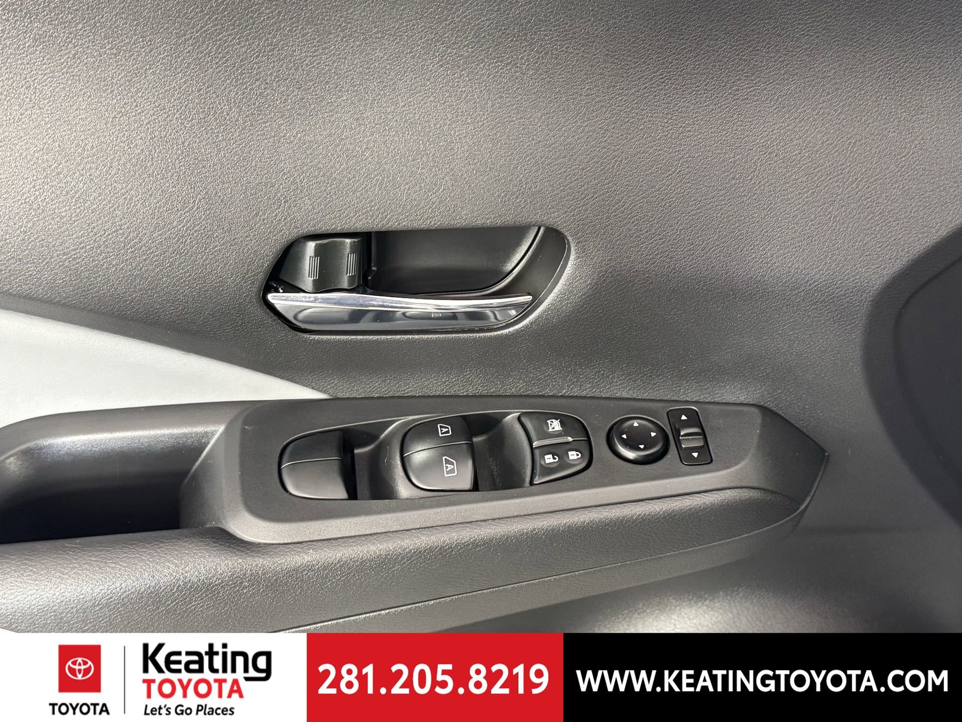 Used 2024 Nissan Kicks SR w/ SR Premium Package image 12