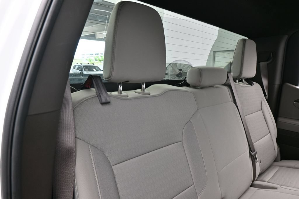 Used 2025 Chevrolet Silverado 1500 LT RWD image 25