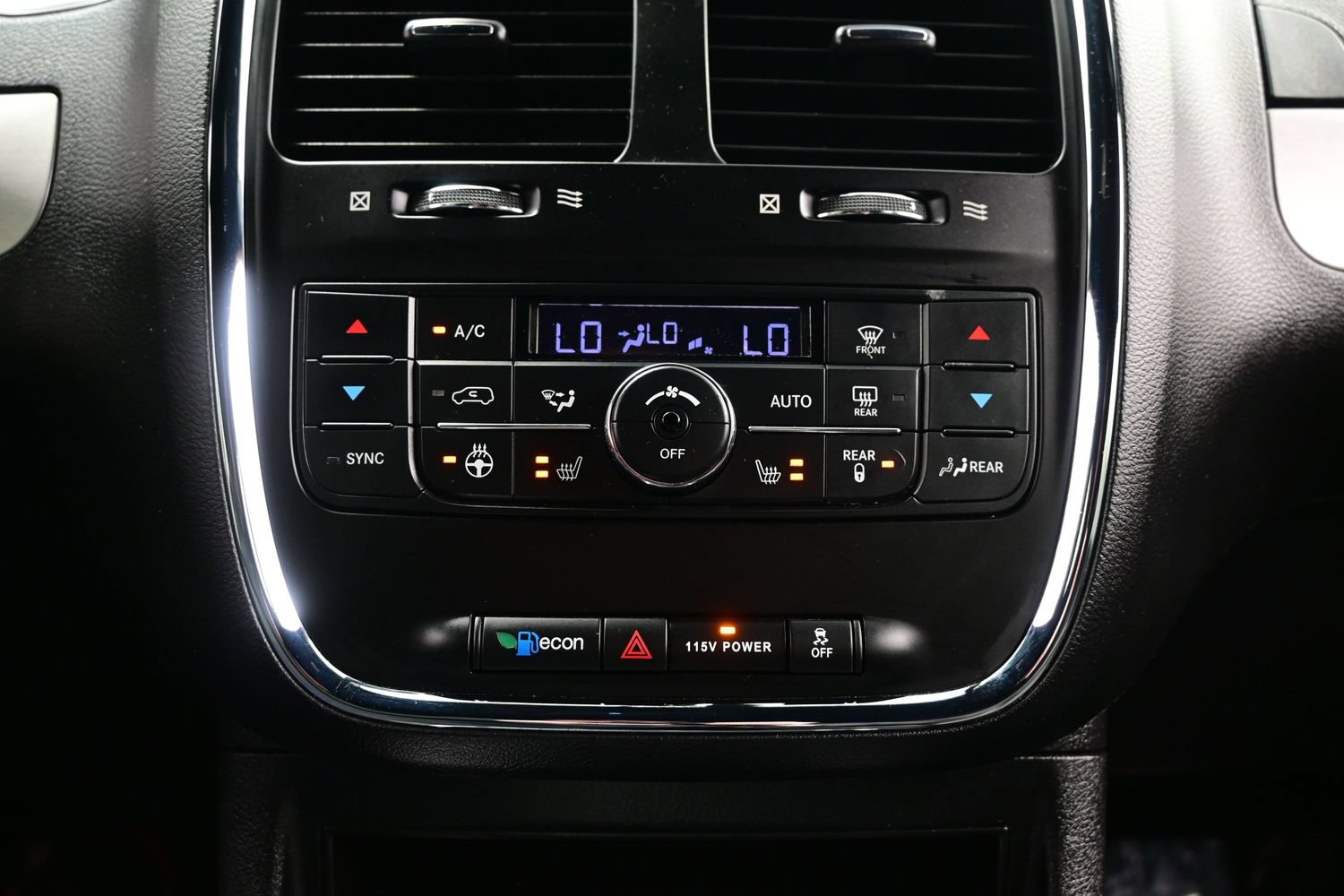Used 2017 Dodge Grand Caravan GT FWD image 22