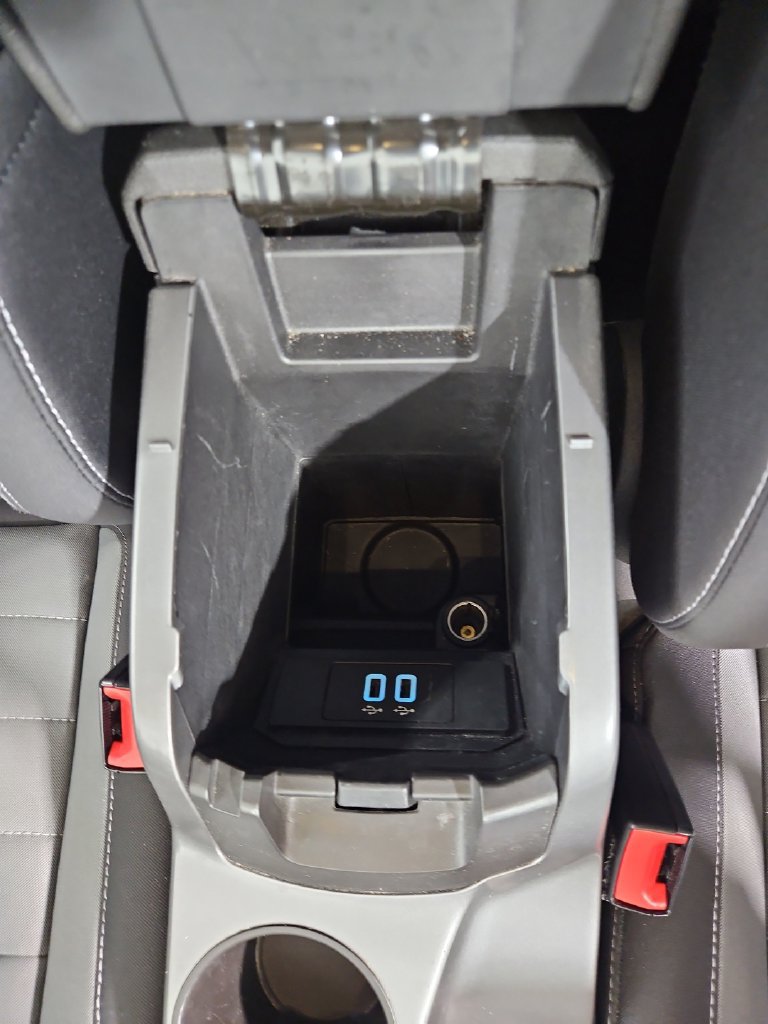 Used 2016 Ford Escape SE w/ Equipment Group 201A AWD/4WD image 25