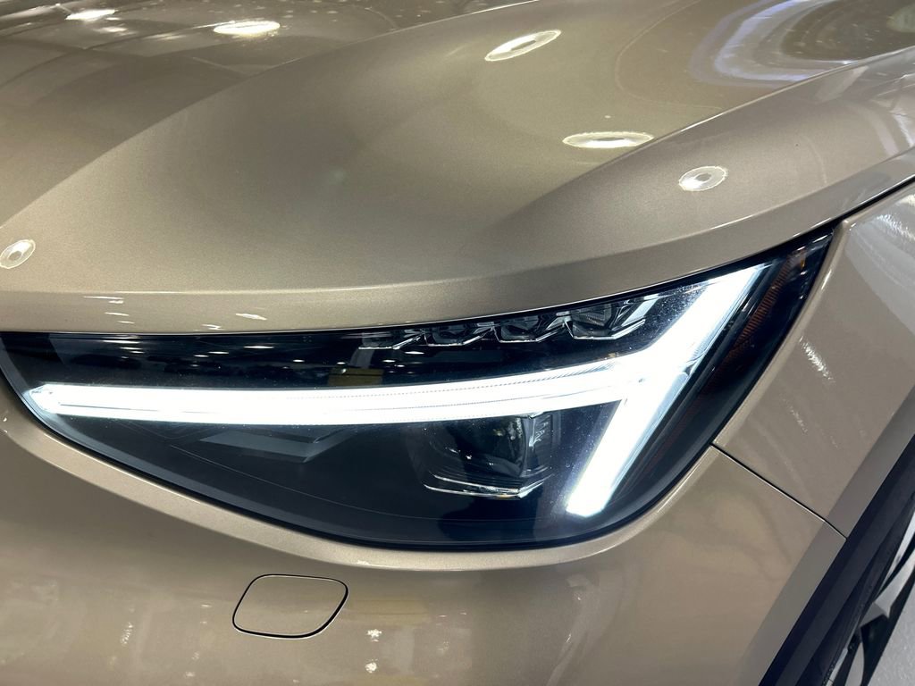 Certified 2023 Volvo XC40 Recharge Ultimate w/ Protection Package Premier AWD/4WD image 7