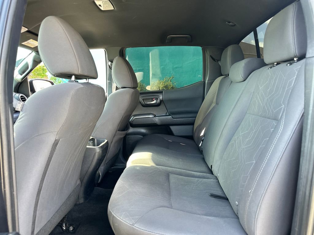 Used 2019 Toyota Tacoma TRD Off-Road image 17