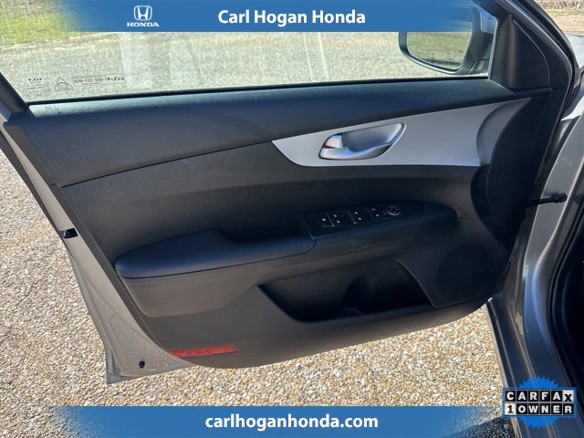 Used 2023 Kia Forte LXS image 14