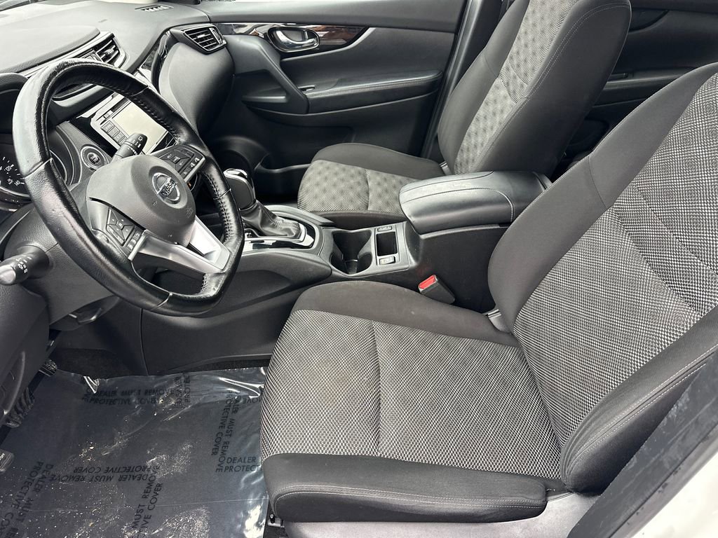 Used 2021 Nissan Rogue Sport SV image 9