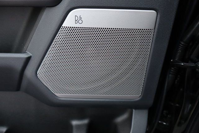 New 2026 Ford F250 Lariat w/ Black Appearance Package image 27