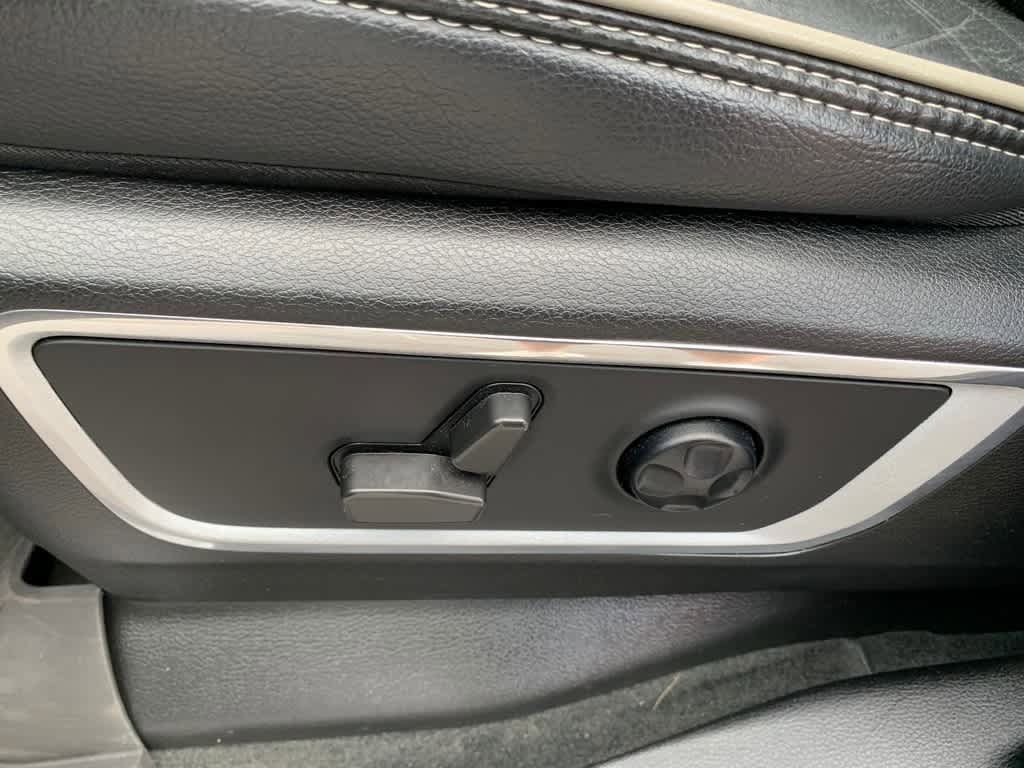 Used 2021 RAM 1500 Laramie w/ Sport Appearance Package AWD/4WD image 18