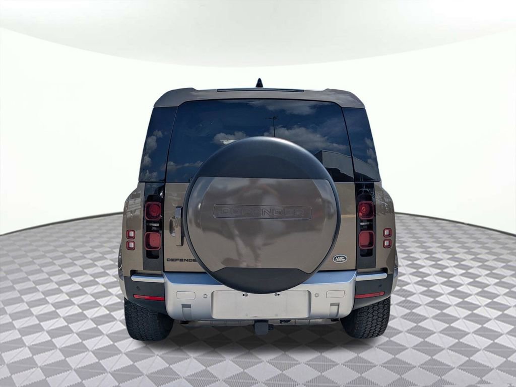 Used 2021 Land Rover Defender 110 S image 4