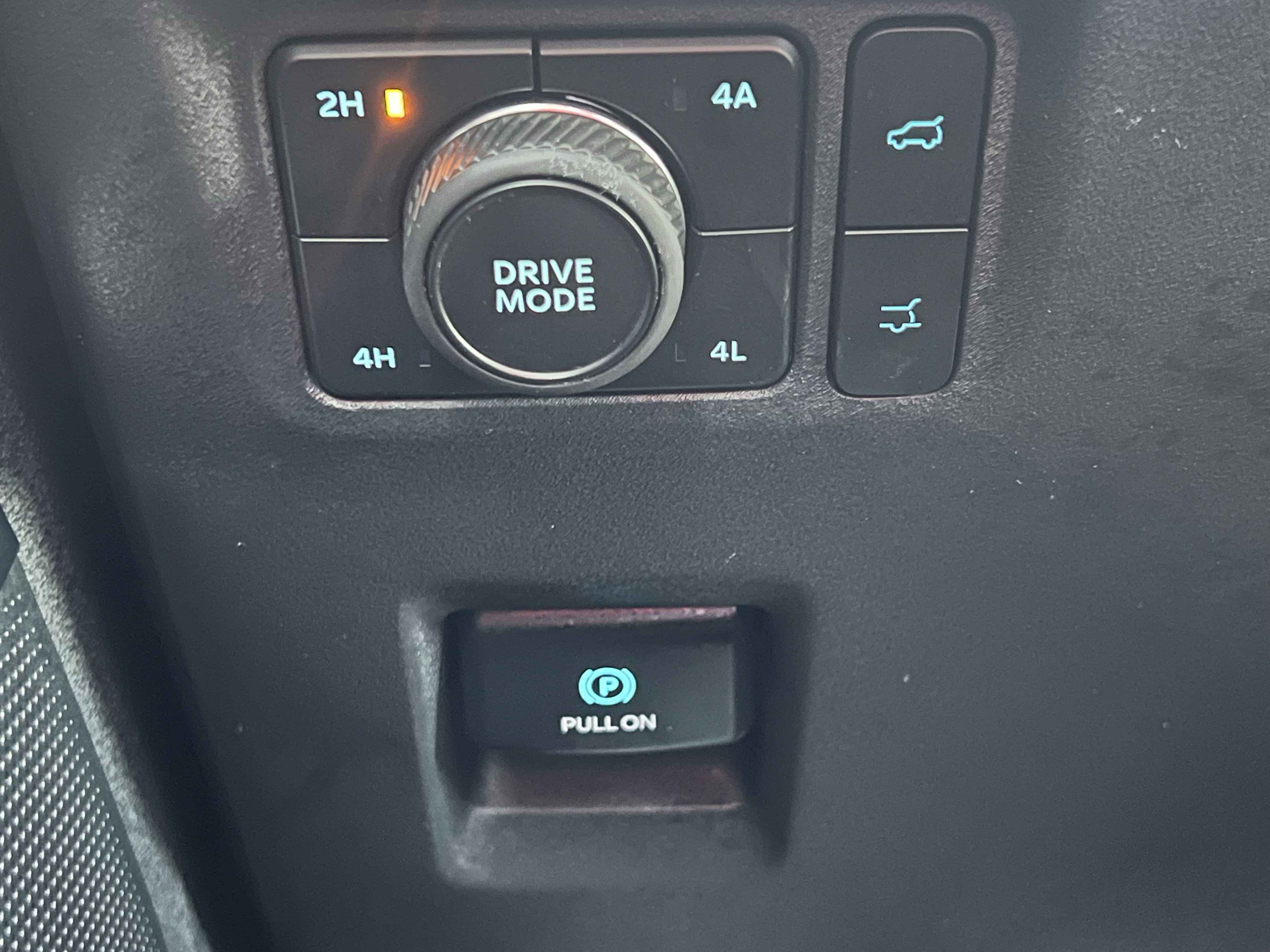 Used 2025 Ford Expedition Max Active AWD/4WD image 39