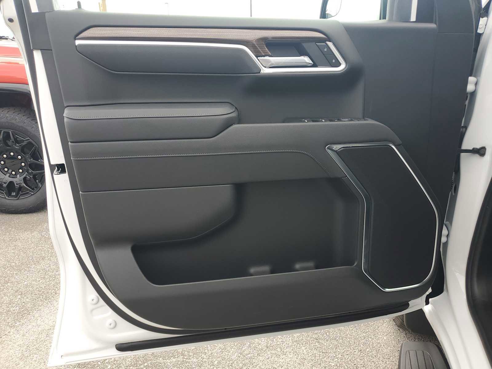 New 2025 Chevrolet Silverado 1500 RST w/ LPO, Liner Protection Package image 39