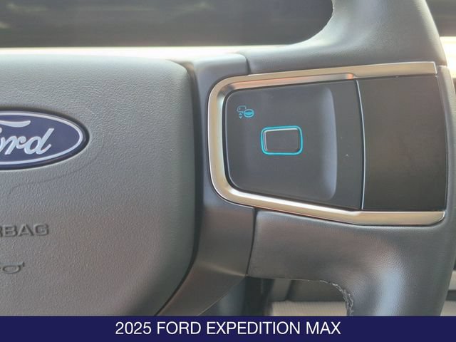 Used 2025 Ford Expedition Max Active AWD/4WD image 20