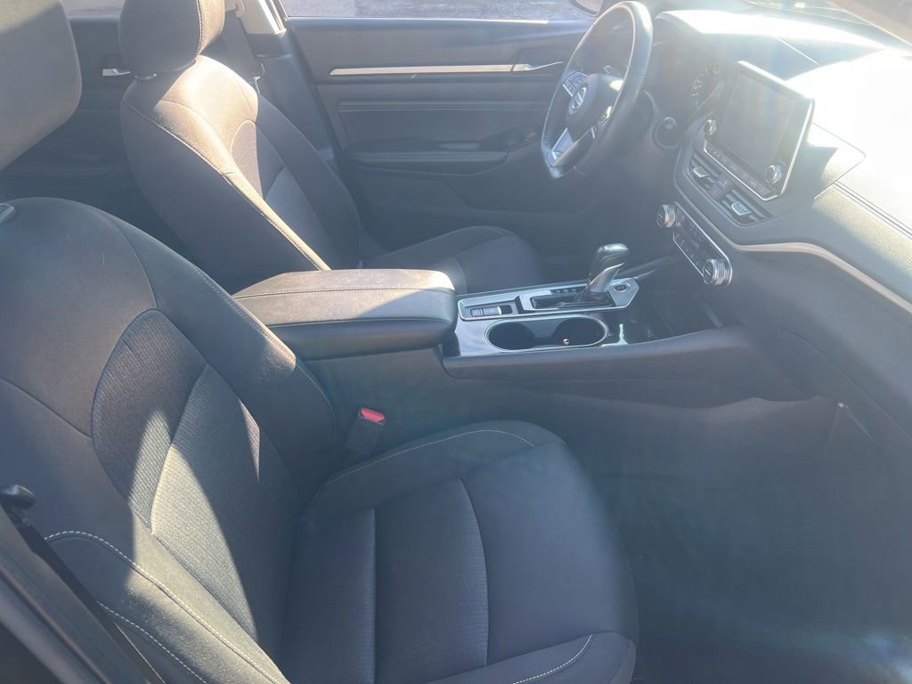 Used 2020 Nissan Altima 2.5 SV image 21