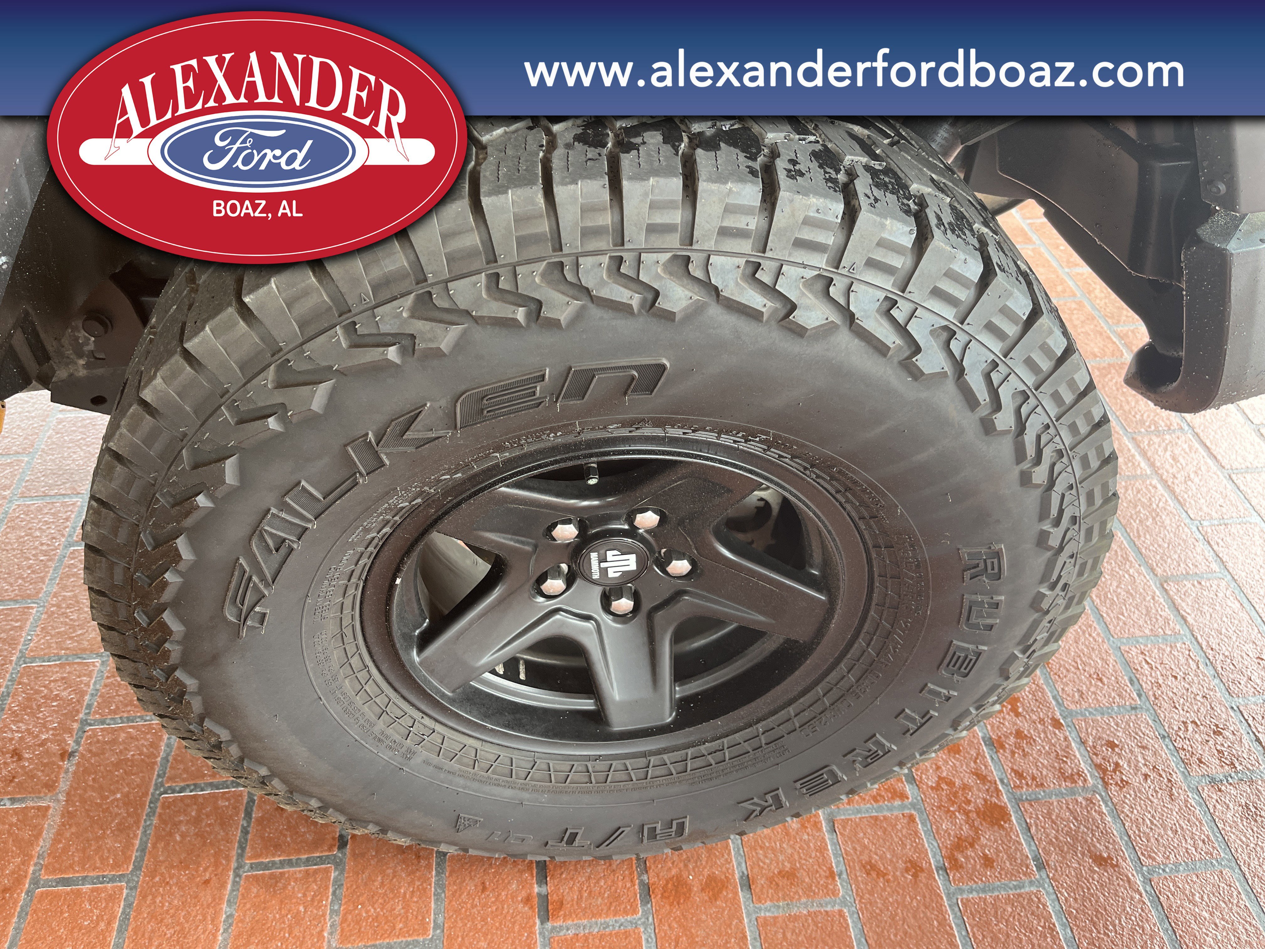 Used 2018 Jeep Wrangler Unlimited Sport AWD/4WD image 10