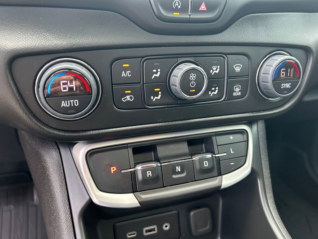Certified 2022 GMC Terrain SLE w/ Driver Convenience Package FWD image 24
