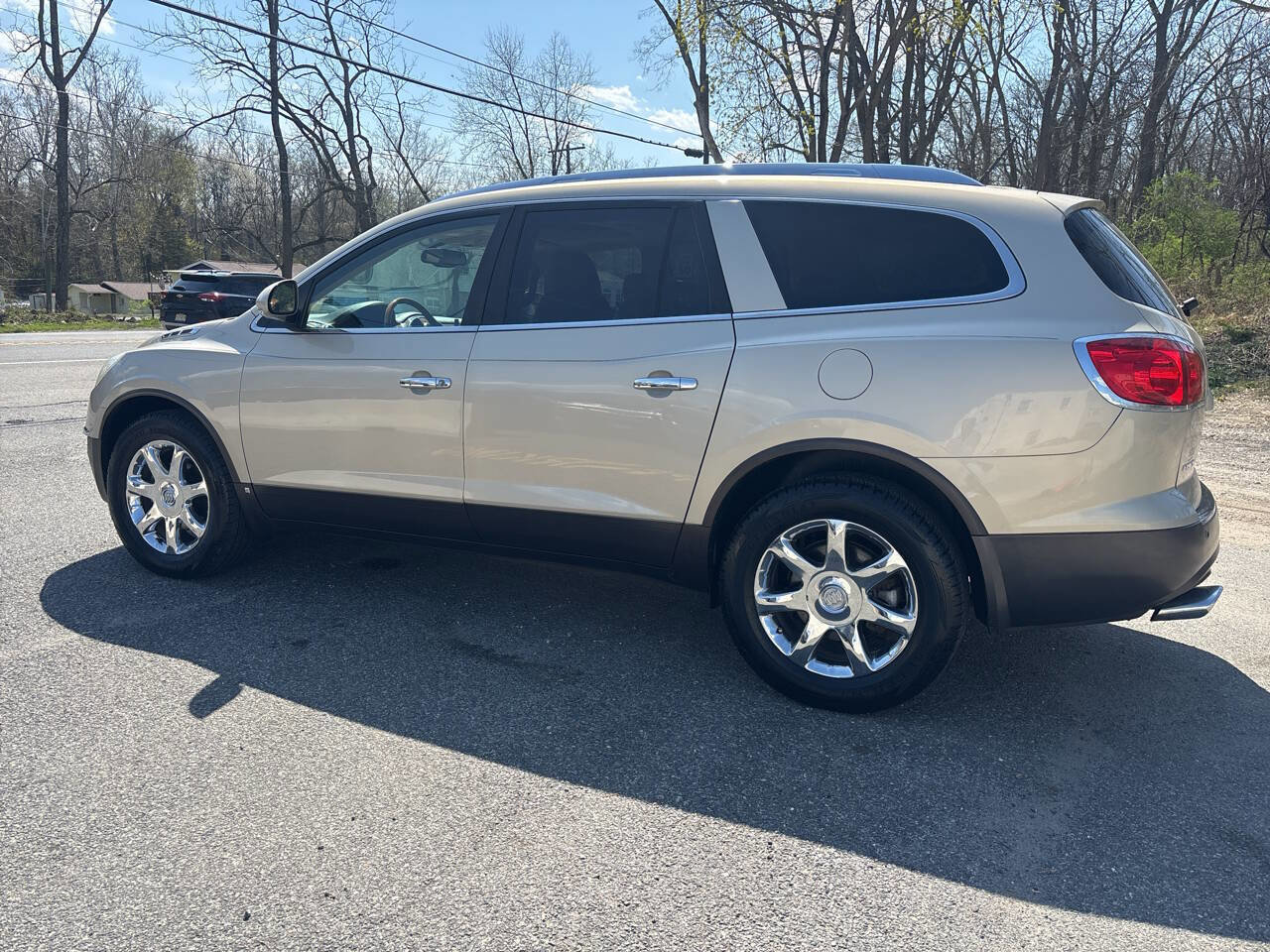 Used 2008 Buick Enclave CXL w/ Entertainment Package #3 AWD/4WD image 17