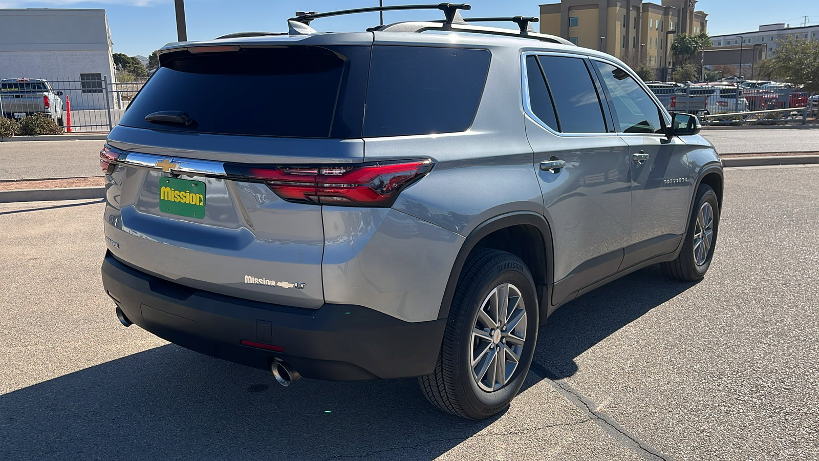 Used 2023 Chevrolet Traverse LT image 8