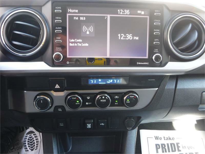 Used 2021 Toyota Tacoma 4x4 Double Cab image 10
