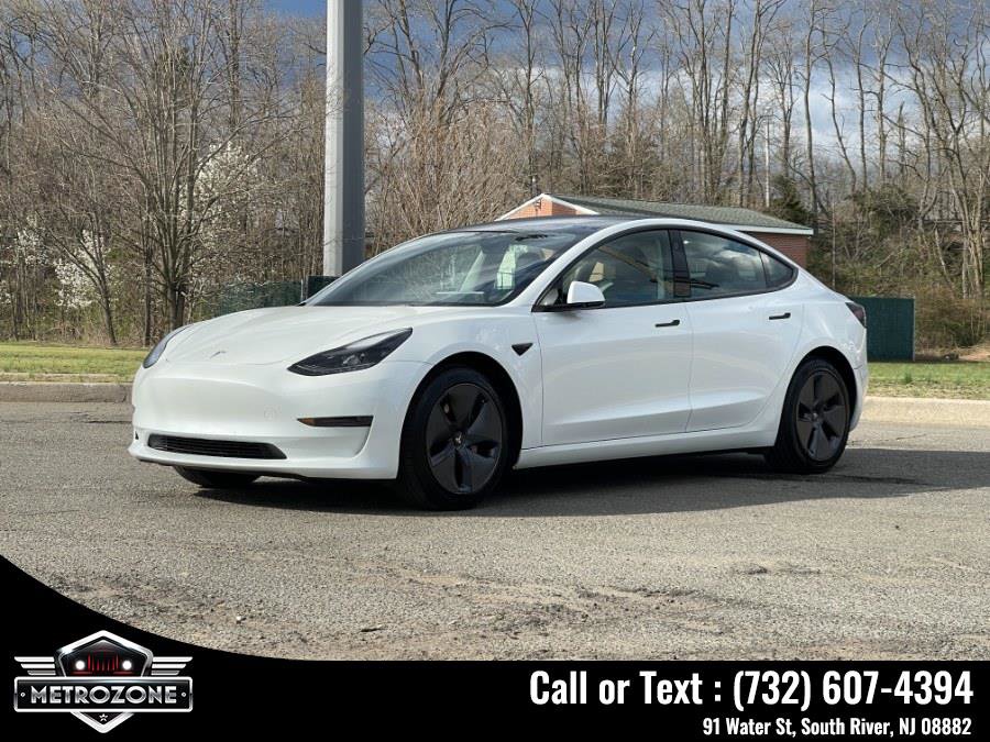 Used 2023 Tesla Model 3 Standard Range RWD image 3