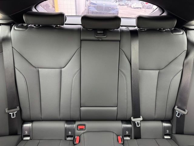 Used 2025 BMW i4 xDrive40i AWD/4WD image 28