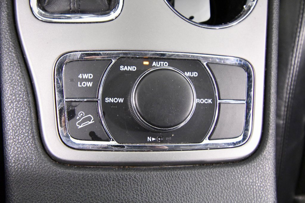 Used 2020 Jeep Grand Cherokee Limited w/ Luxury Group II image 30