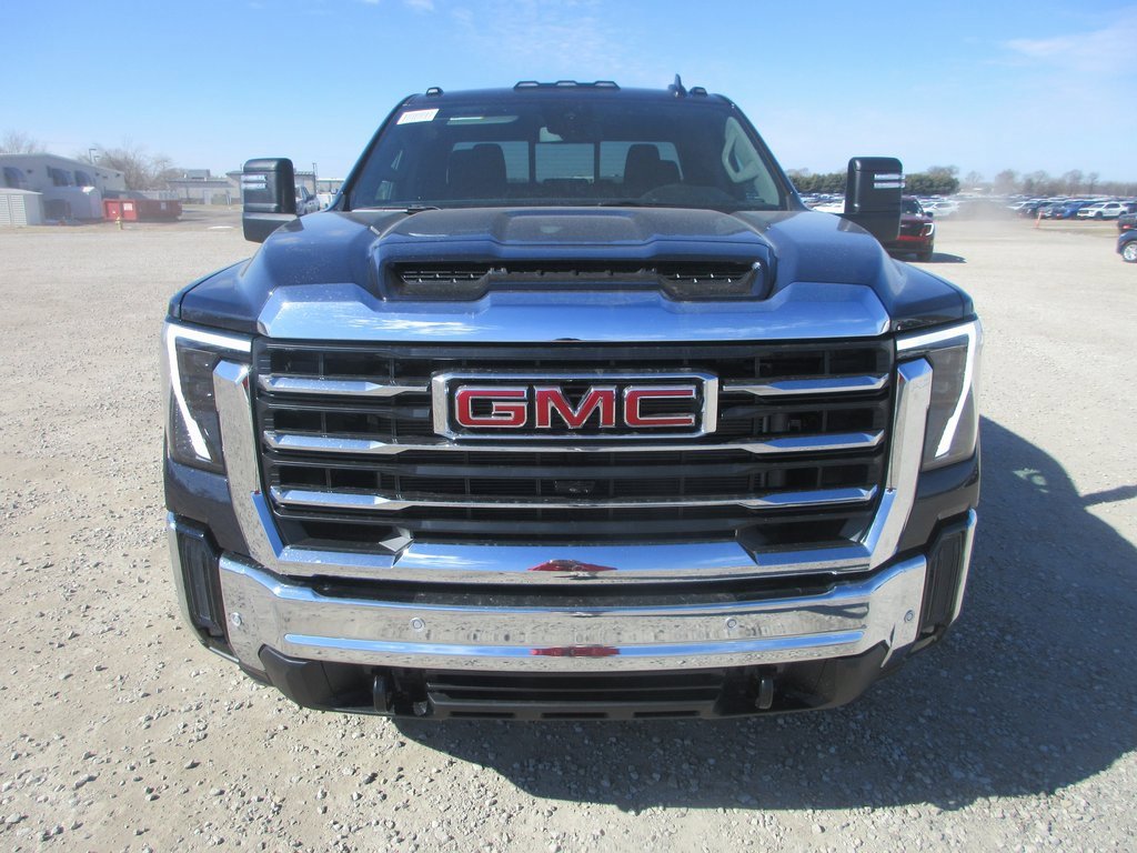 New 2026 GMC Sierra 2500 SLE w/ SLE Value Package; image 12