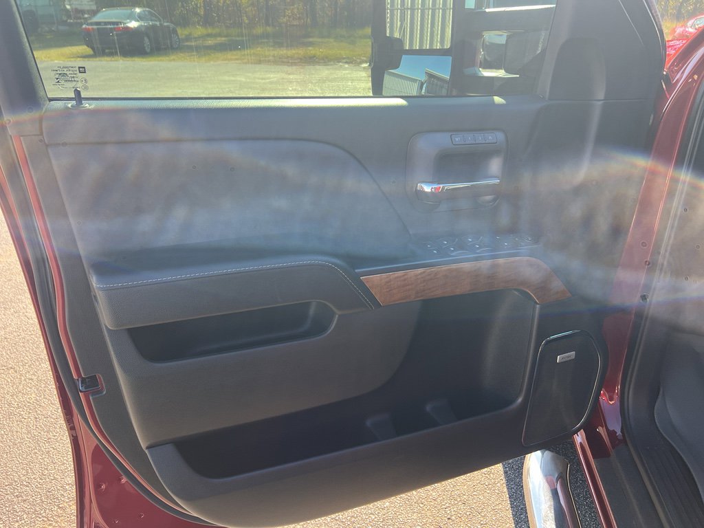 Used 2017 Chevrolet Silverado 1500 LTZ w/ Sport Package image 25