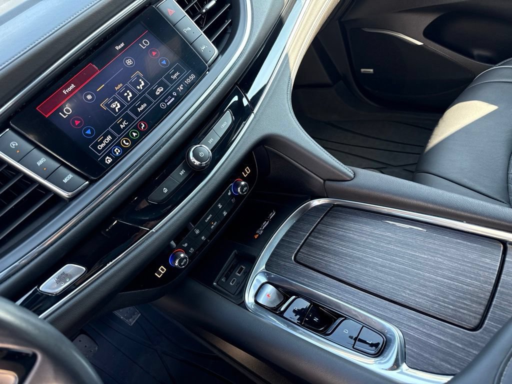 Used 2022 Buick Enclave Avenir w/ Avenir Technology Package AWD/4WD image 27