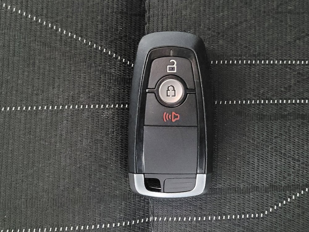 Used 2021 Ford EcoSport SE w/ SE Convenience Package image 32