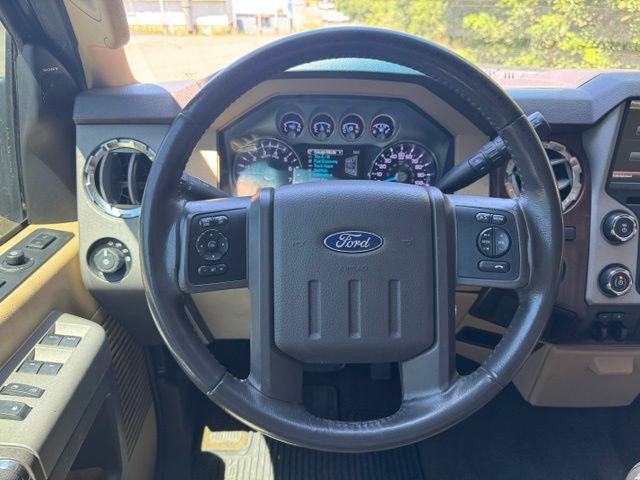 Used 2015 Ford F250 Lariat w/ Lariat Interior Package AWD/4WD image 12