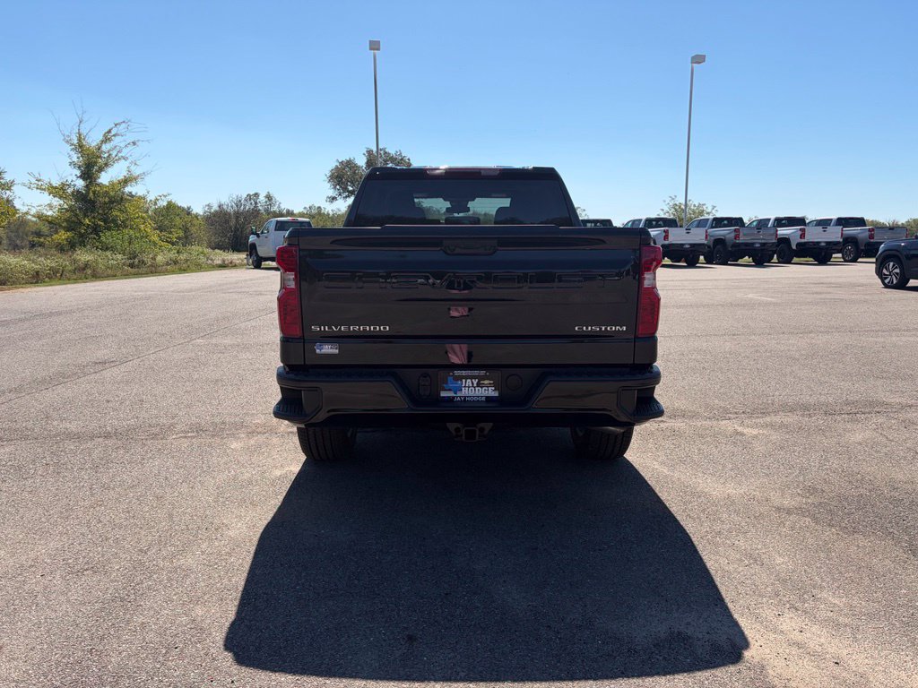 New 2026 Chevrolet Silverado 1500 Custom RWD image 4