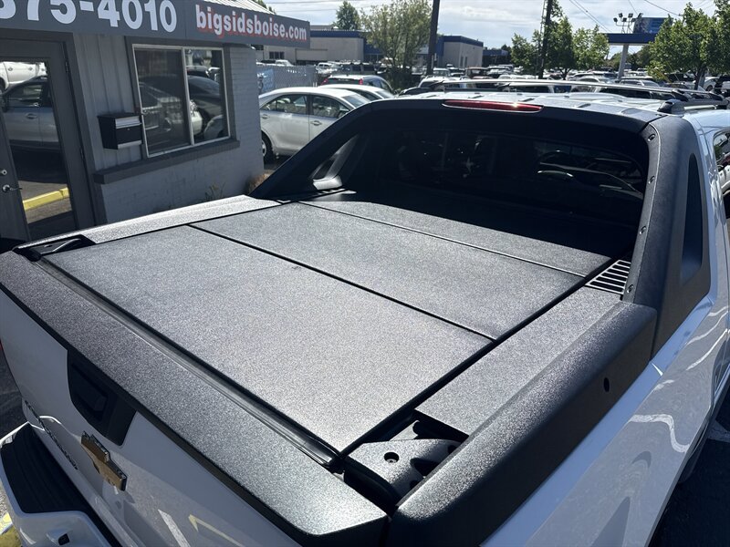 Used 2012 Chevrolet Avalanche LS w/ Convenience Package AWD/4WD image 18