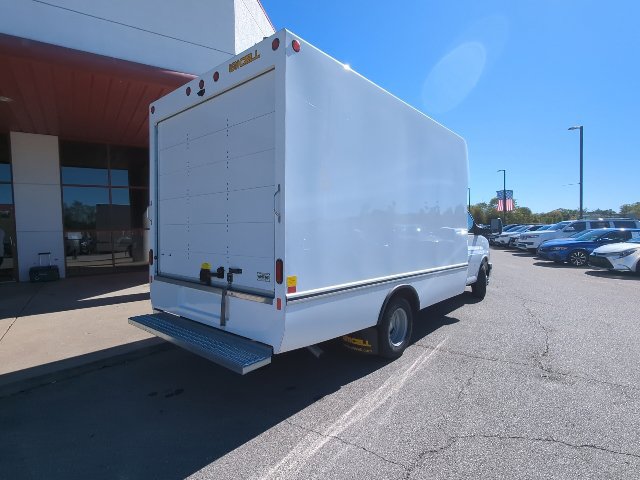 Used 2025 Chevrolet Express 3500 w/ Power Convenience Package RWD image 28