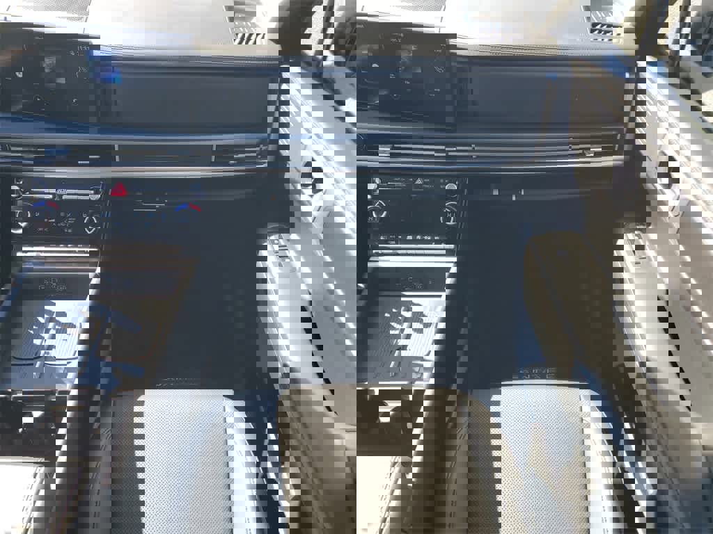 Used 2025 Hyundai Santa Fe XRT image 14