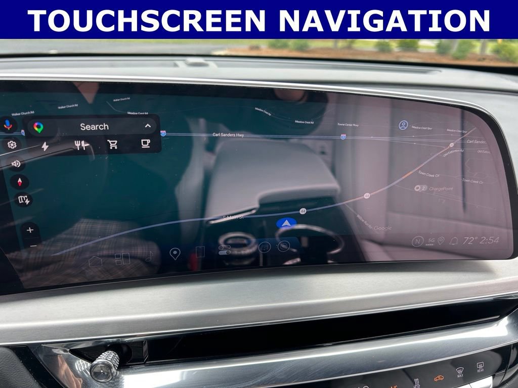 Used 2025 Cadillac Lyriq Luxury RWD image 3
