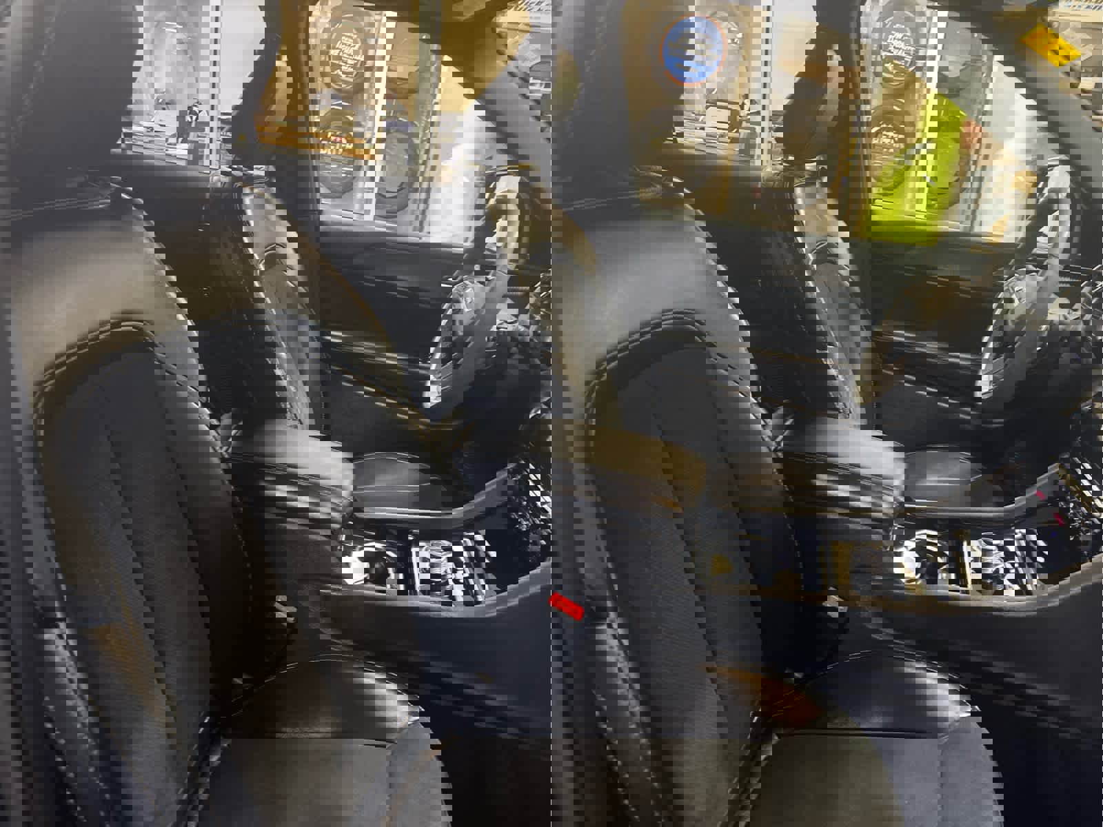 Used 2023 Jeep Grand Cherokee L Laredo image 42