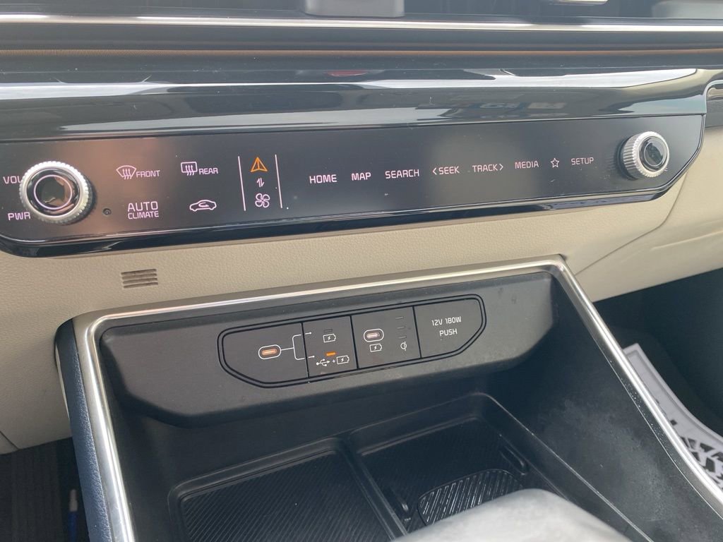 Used 2025 Kia Carnival SX Prestige FWD image 35