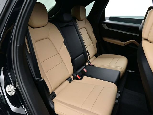 New 2026 Porsche Cayenne image 16