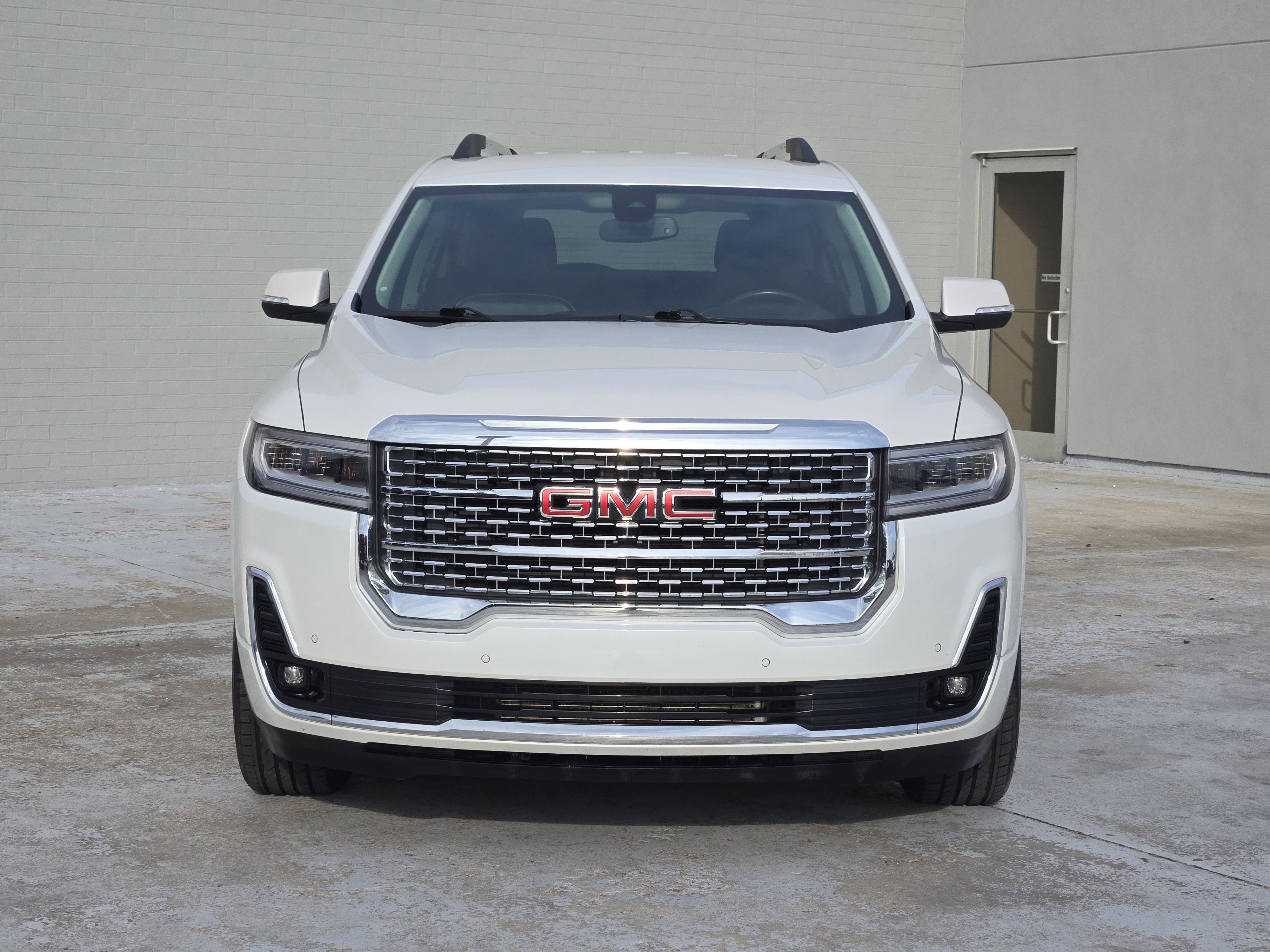 Used 2021 GMC Acadia Denali image 3