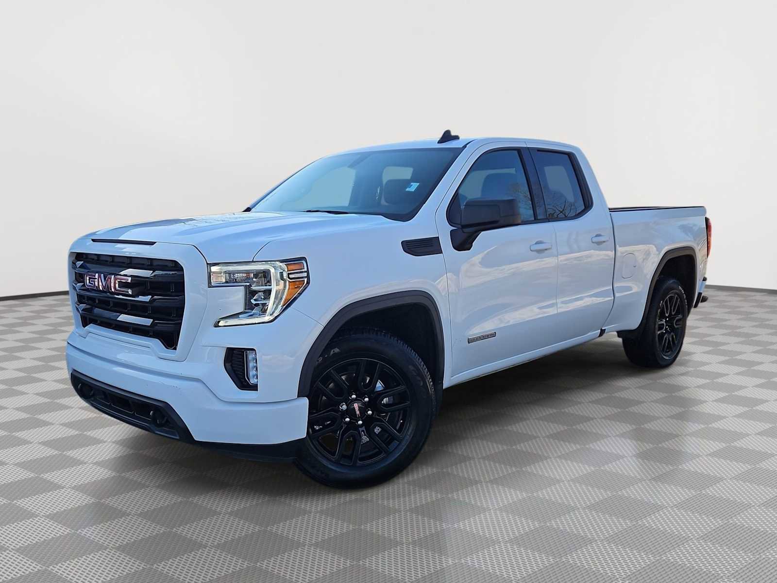 Certified 2022 GMC Sierra 1500 Elevation image 1