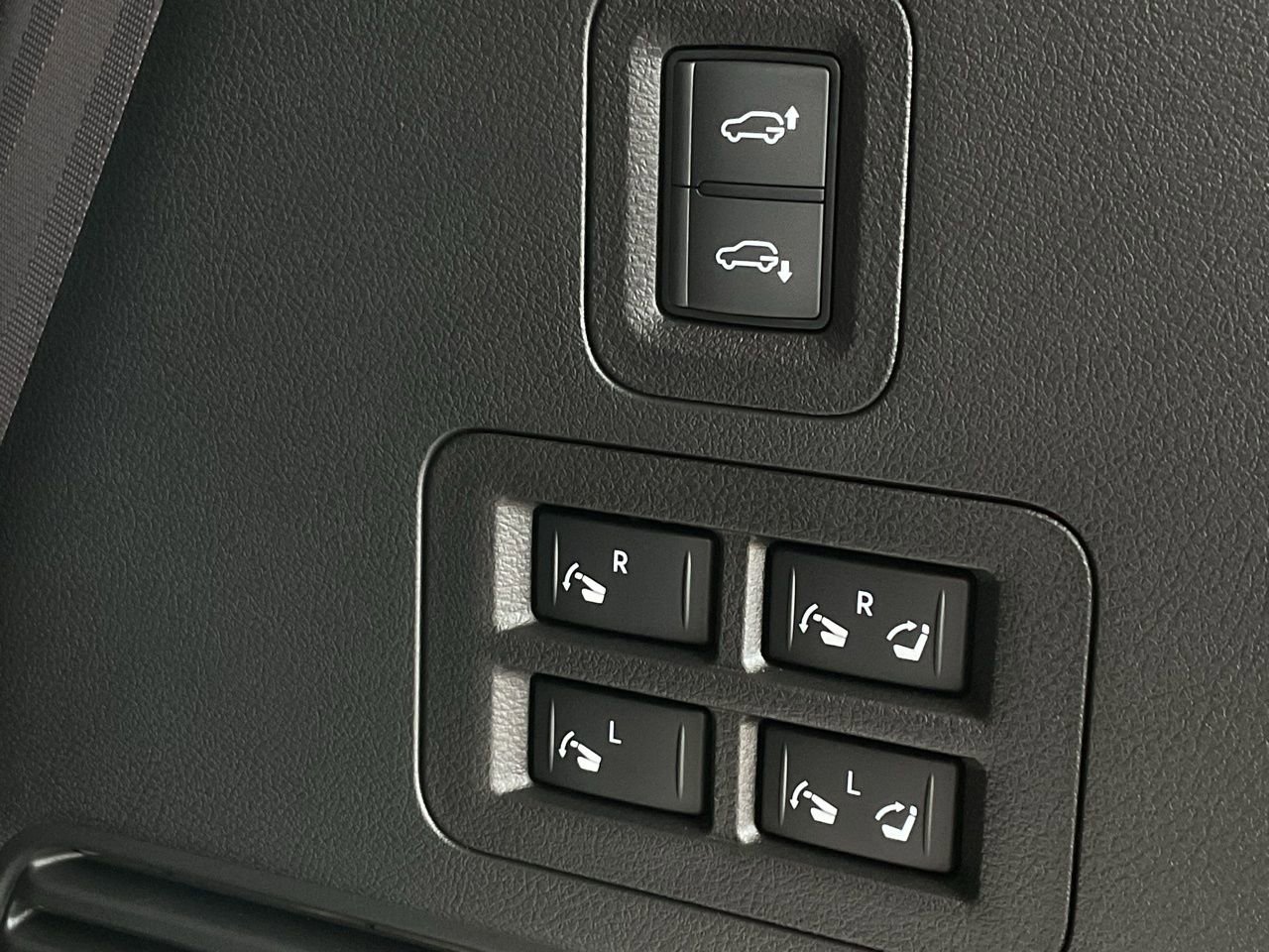 New 2026 Nissan Armada Platinum Reserve image 22