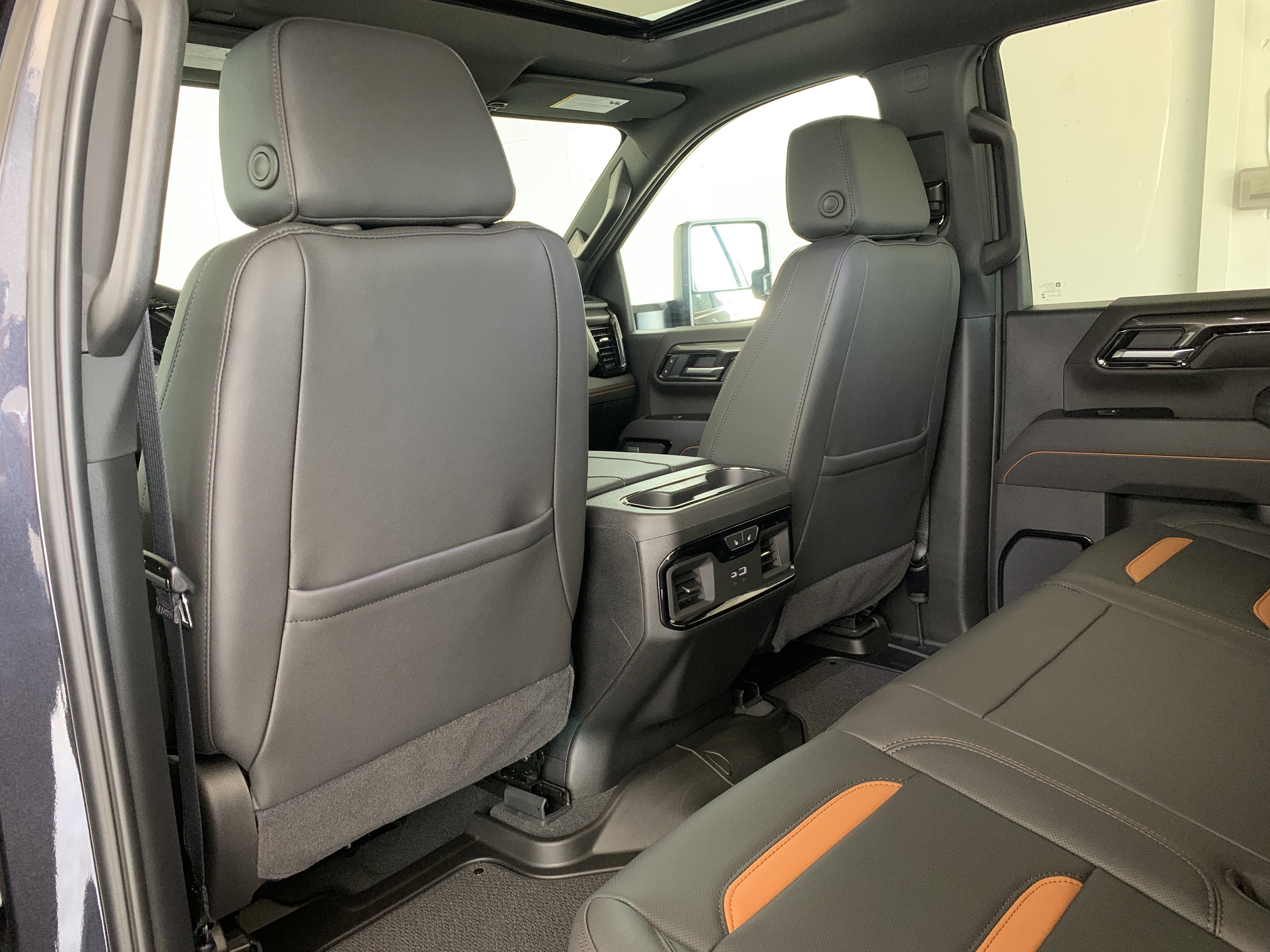 New 2025 GMC Sierra 2500 AT4 w/ AT4 Premium Plus Package image 48