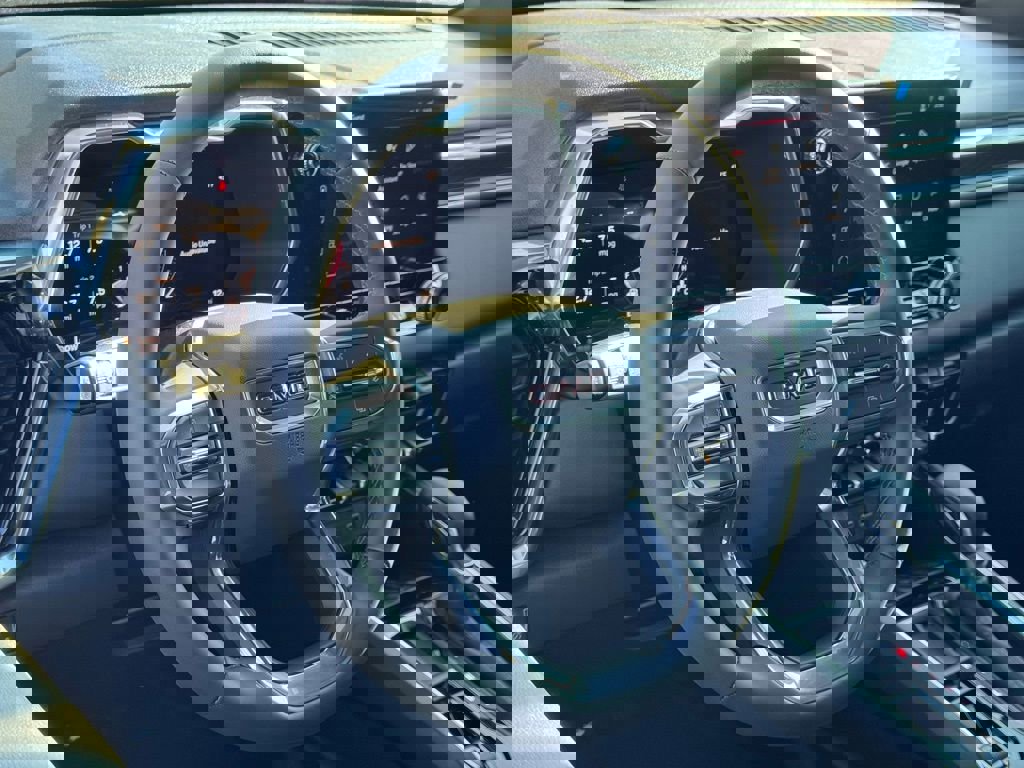 New 2026 GMC Canyon Elevation w/ Convenience Package image 17