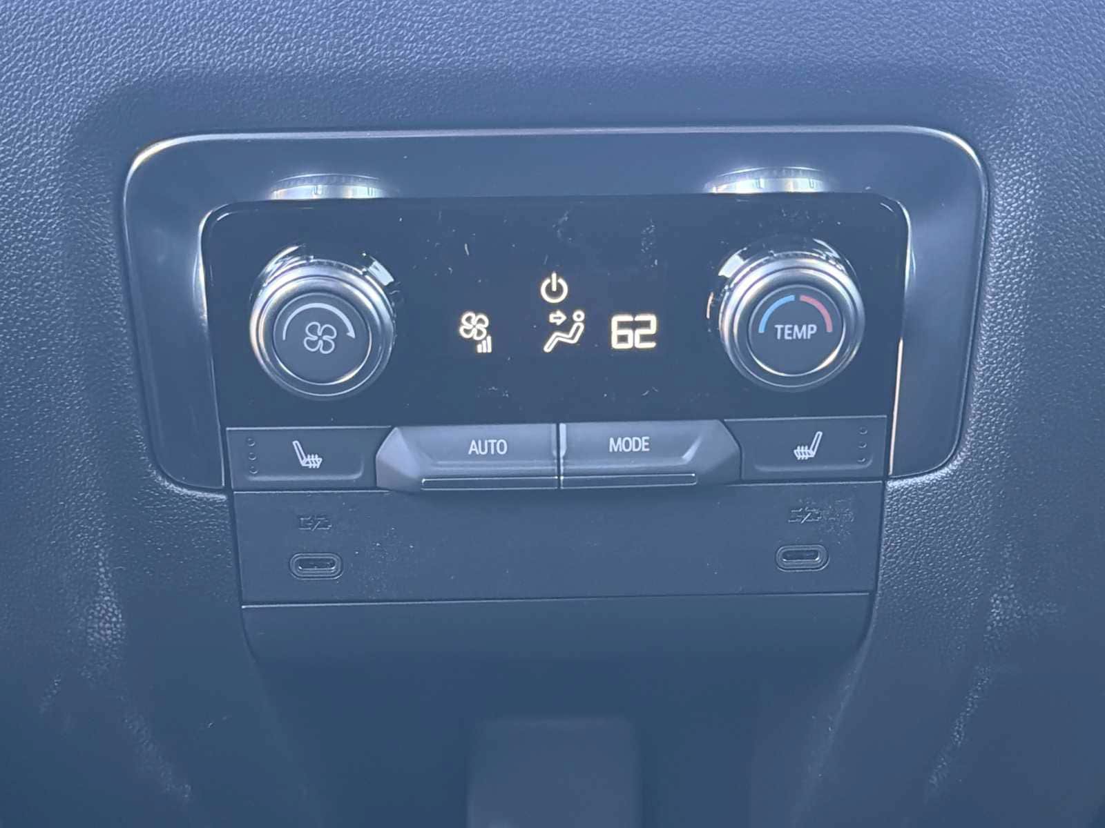 New 2026 GMC Yukon AT4 w/ AT4 Premium Package AWD/4WD image 21