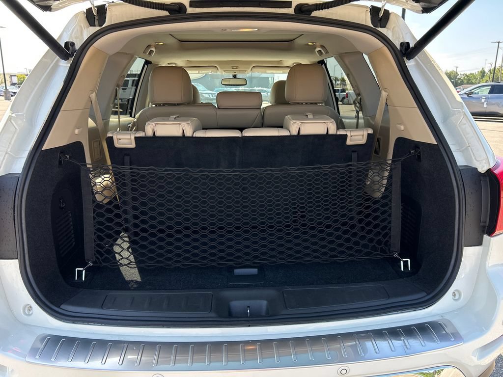 Used 2019 Nissan Pathfinder Platinum FWD image 6