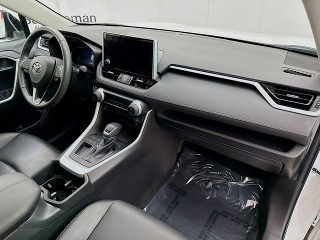 Used 2023 Toyota RAV4 XLE Premium image 29