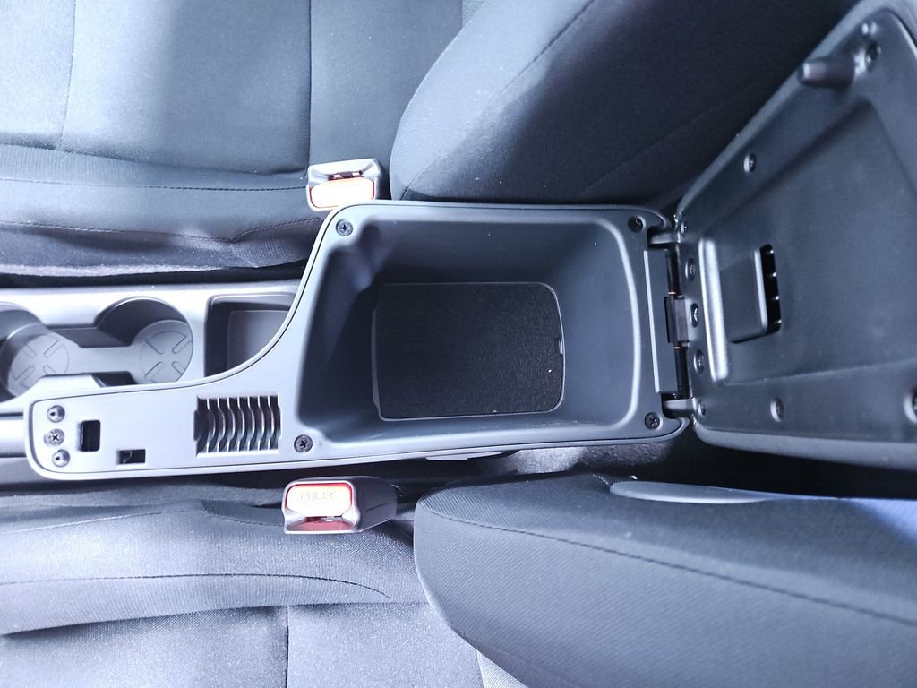 New 2025 Nissan Kicks Play S image 24