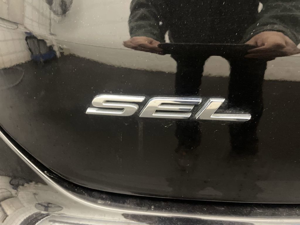 Used 2023 Ford Edge SEL AWD/4WD image 23