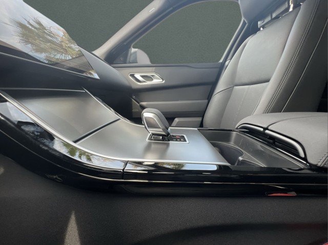 New 2026 Land Rover Range Rover Velar S image 25