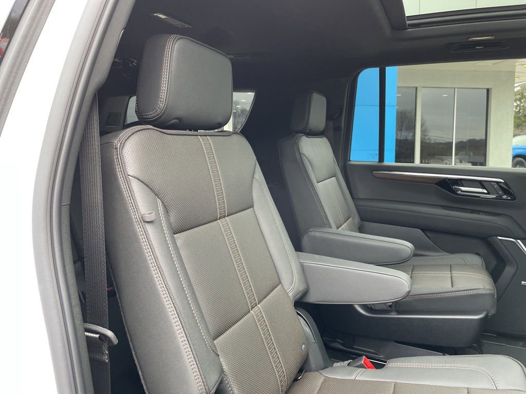 New 2026 Chevrolet Suburban High Country image 34