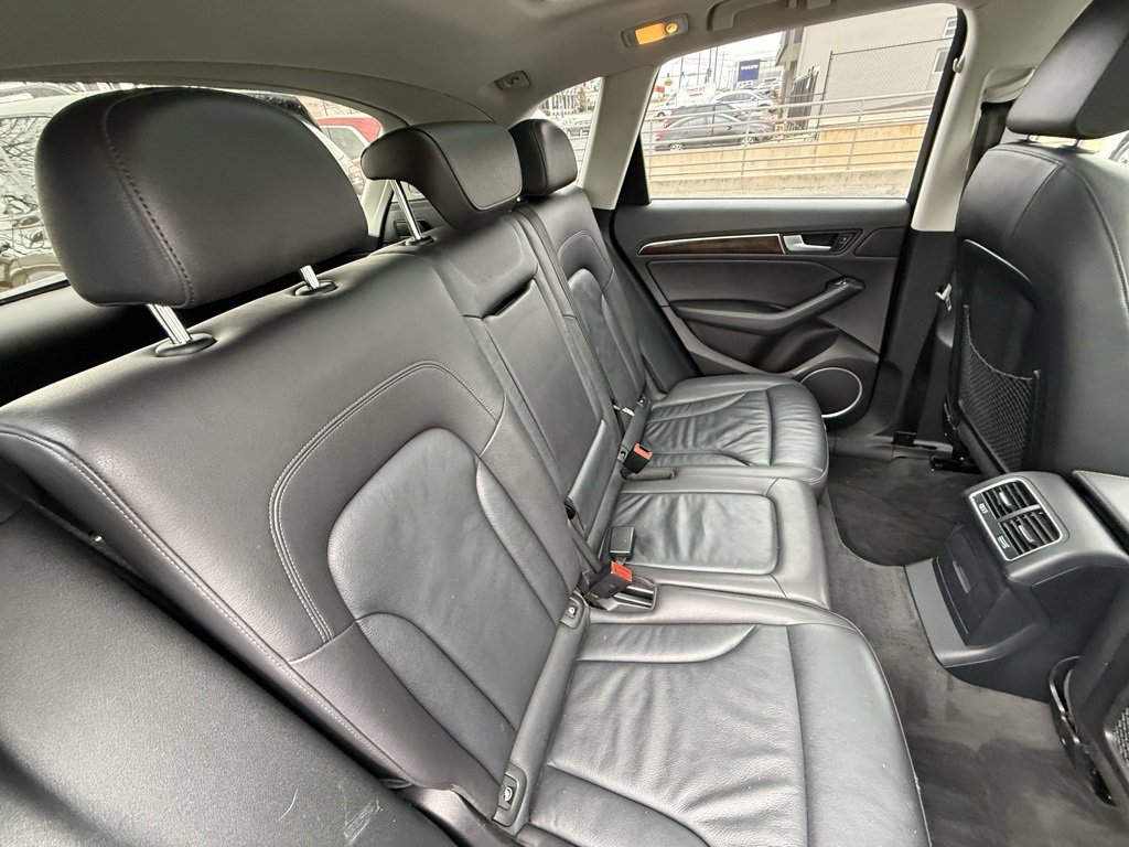Used 2016 Audi Q5 2.0T Premium Plus w/ Technology Package image 37