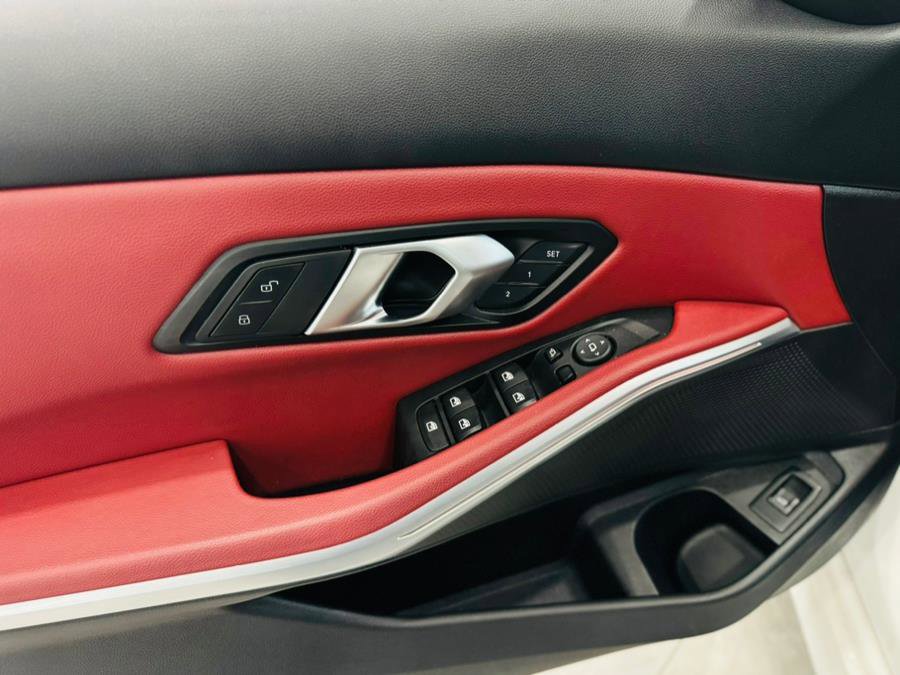 Used 2025 BMW 330i Sedan image 12